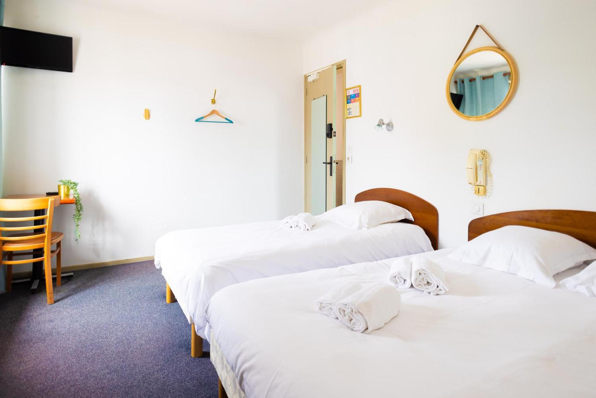 Hotel Bistrot Fine Anglet Exterior photo