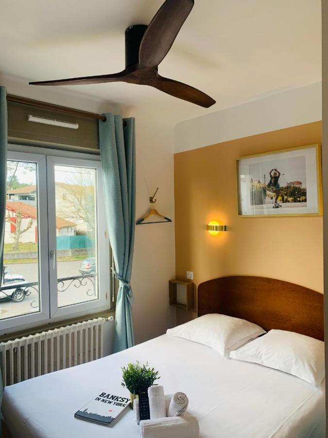 Hotel Bistrot Fine Anglet Exterior photo